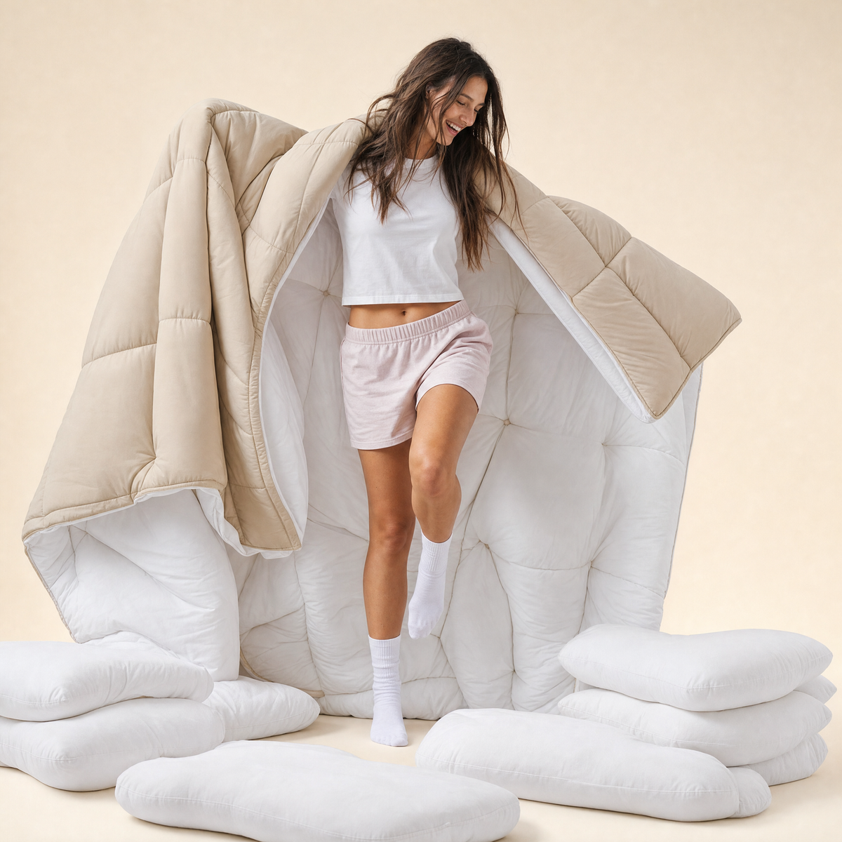 Woman with the Sand Halo comforter